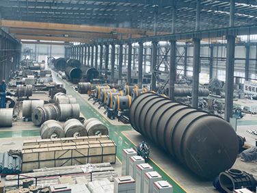 Evaporador de película descendente de efecto múltiple modular con cristalización al vacío para aguas residuales (Industrias de papel y sal)