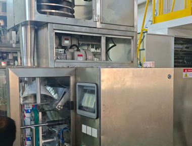 Línea completa de producción industrial para pesaje y envasado en bolsas de sal automatizados